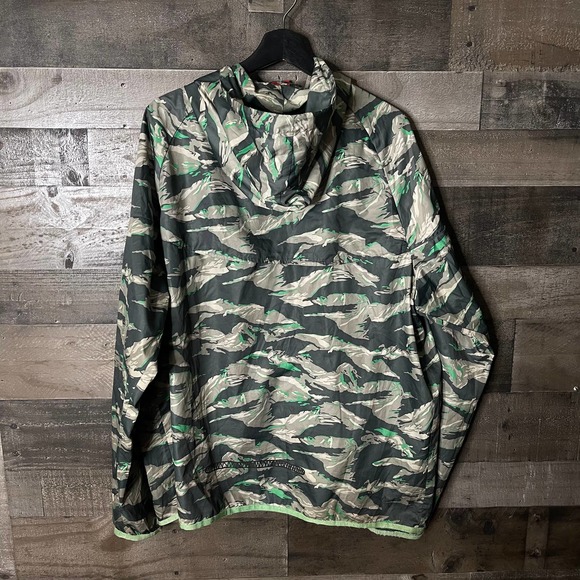 SOLD Nike Camo Packable Windrunner Jacket 2XL - Picture 3 of 3